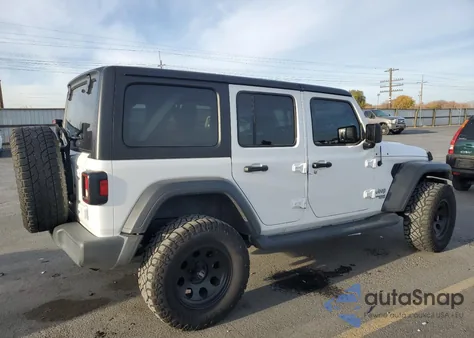 2021 Jeep Wrangler Unlimited Sport z USA, uszkodzony, nr VIN 1C4HJXDN2MW616557